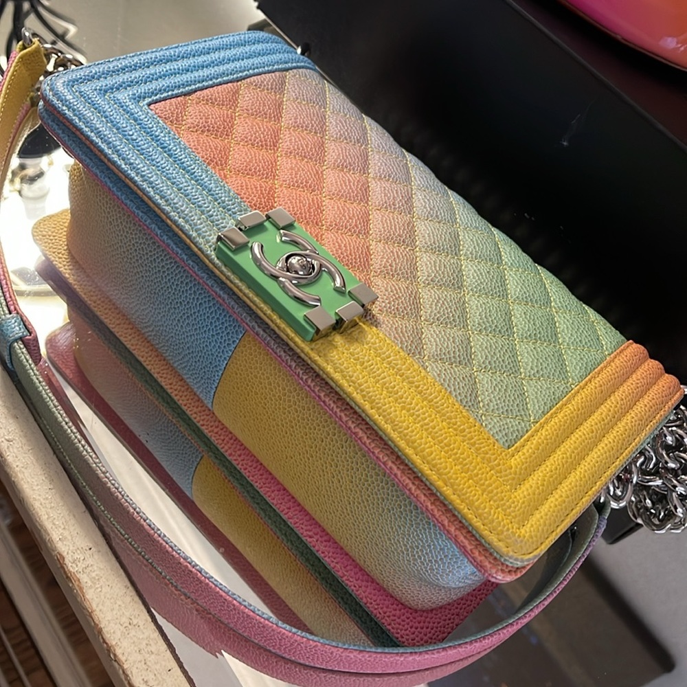 Chanel Medium 2017 Rainbow Boy Bag Perfect Colors! 🌈 - Picture 5 of 16